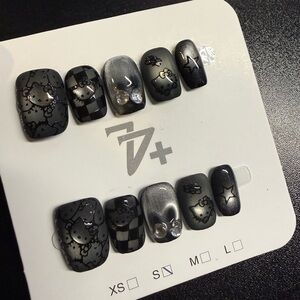 Black Hello Kitty Short Press Nails set - Small